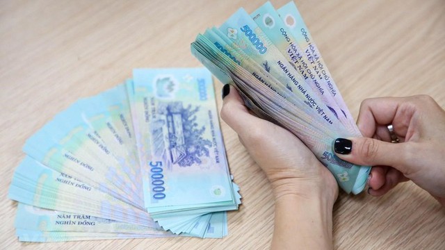 Quy định mới về chính sách tiền lương; công tác tổ chức, cán bộ có hiệu lực từ 11/2022