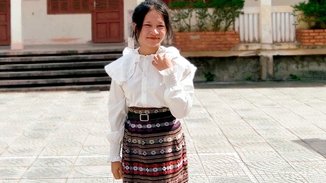 Nữ sinh người dân tộc Rục đầu tiên đỗ đại học và ước mơ trở thành cô giáo