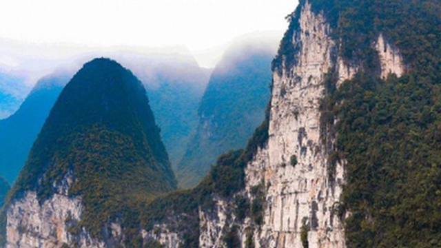 Con đường chinh phục vách đá thần Hà Giang trên đèo Mã Pì Lèng