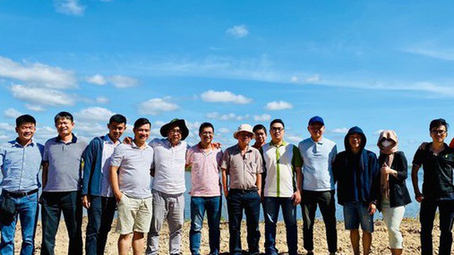 Bầu Đức đưa cổ đông đi thực địa dự án Campuchia: Giá heo đang cao hơn 40% tại Việt Nam, đã có 1 cụm chuồng khoảng 60.000 heo thịt