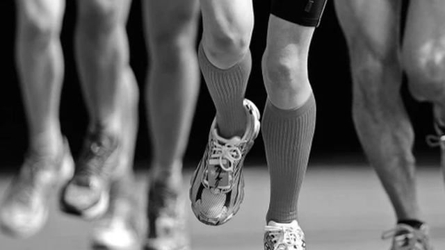 Học sinh THPT tử vong khi thi chạy, bác sĩ khuyến cáo trẻ luyện tập thể thao cần lưu ý gì?