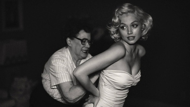 Đạo diễn phim về Marilyn Monroe đáp trả chỉ trích: "Họ chỉ muốn thấy một Marilyn quyền lực mà thôi"