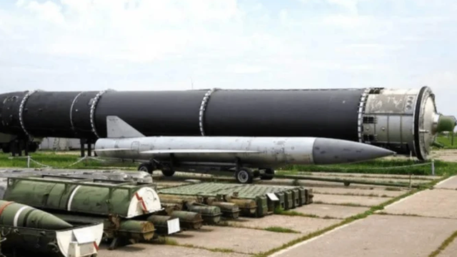 Ngoại trưởng Ukraine thừa nhận sai lầm khi từ bỏ vũ khí hạt nhân, Mỹ phải chịu trách nhiệm