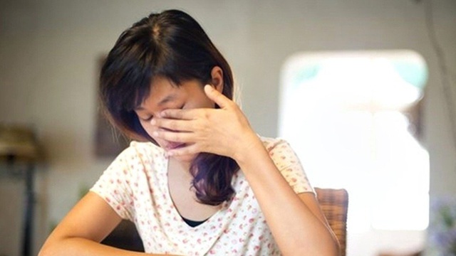 Người dùng máy tính hơn 8 tiếng/ngày nên sắm ngay chiếc máy này để chăm sóc cửa sổ tâm hồn