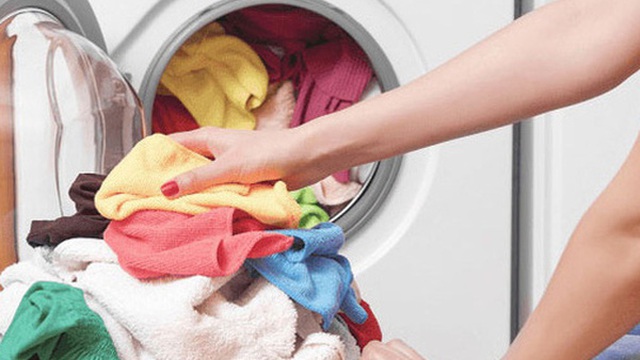 Máy giặt sau khi sử dụng có nên đóng nắp hay rút phích cắm? Biết đáp án bạn sẽ giật mình