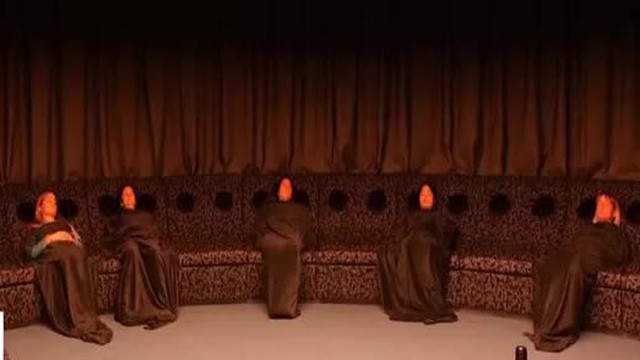 Chiêm ngưỡng nghệ thuật bằng đôi mắt nhắm nghiền