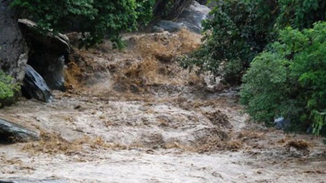 Nguy cơ mưa lớn tại 14 tỉnh, Thủ tướng yêu cầu triển khai ứng phó kịp thời
