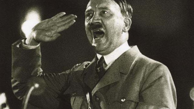 Những bức thư hé lộ nỗi sợ bệnh tật của trùm phát xít Hitler