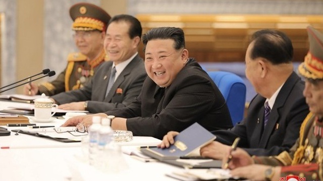 Lý do khiến ông Kim Jong-un chần chừ cho thử nghiệm vũ khí hạt nhân?
