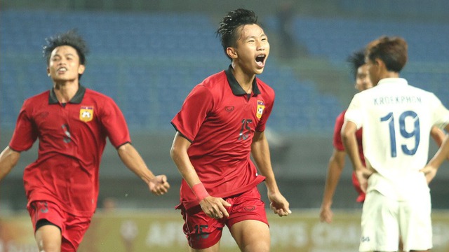 Báo Lào: “Đả bại Thái Lan để vào Chung kết, U19 Lào khiến cả Đông Nam Á và thế giới choáng váng”