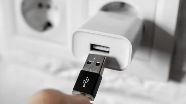 Chiều dài của cáp USB có ảnh hưởng đến quá trình sạc?