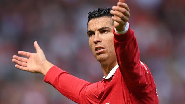Ronaldo tuyên bố sẽ tiết lộ bí mật về mối quan hệ với MU