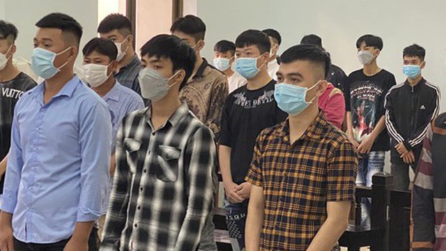 CLIP: 4 “quái xế” nhận án tù vì đua xe trái phép