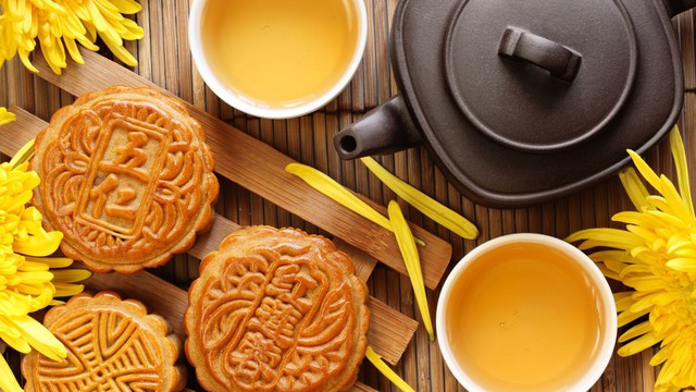 Ăn bánh trung thu uống trà nào hợp? 4 loại trà vừa ngon vừa bổ ai cũng nên biết