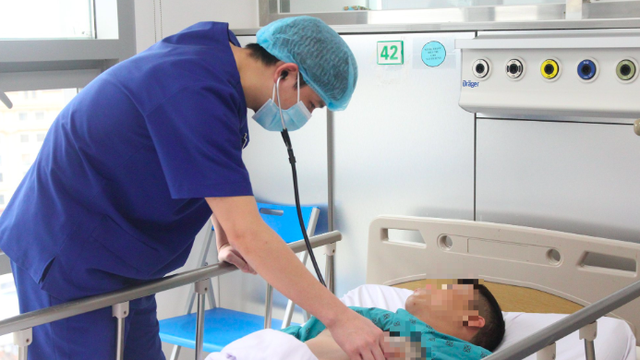 "Chưa bao giờ nghĩ đột quỵ rơi vào mình": Tâm sự đầy hối hận của thanh niên 33 tuổi và cảnh báo của bác sĩ