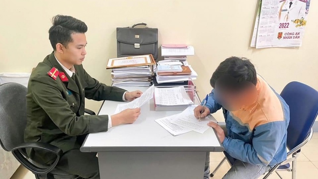 Bình luận bôi nhọ CSGT trên mạng xã hội, nam thanh niên bị phạt 5 triệu đồng