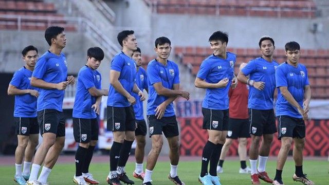 Thái Lan “tổng duyệt” trận chung kết gặp Việt Nam mà không có Teerasil Dangda