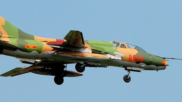 Máy bay quân sự Su-22 rơi ở sân bay Yên Bái, một phi công hi sinh