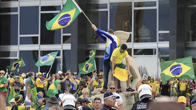 Nhiều nước phản đối âm mưu tấn công các thể chế dân chủ tại Brazil