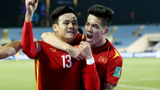Báo Trung Quốc hào hứng với điểm đặc biệt trong danh sách đội tuyển Việt Nam của HLV Troussier