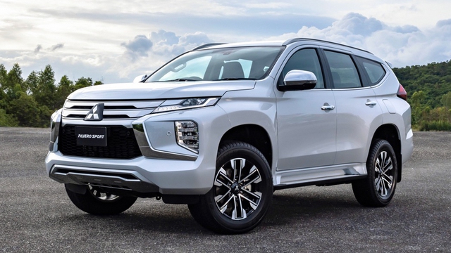 Bảng giá xe Mitsubishi tháng 9: Mitsubishi Pajero Sport được giảm hơn 200 triệu đồng