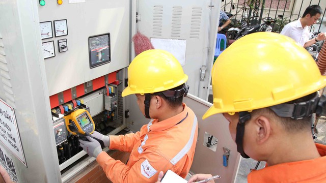 Giá điện tăng 4,5%: Người dân phải trả thêm bao nhiêu tiền mỗi tháng?