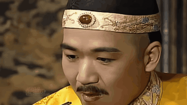 Bạc không phản ứng với thạch tín, vì sao các hoàng đế dùng kim bạc để thử độc trước khi ăn?