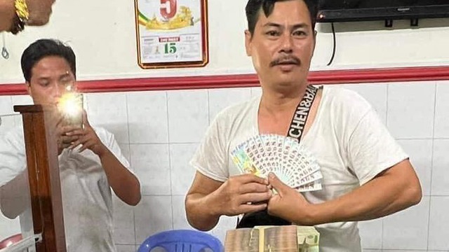 Xôn xao đại lý bán 14 tờ vé số trúng giải đặc biệt 28 tỉ đồng
