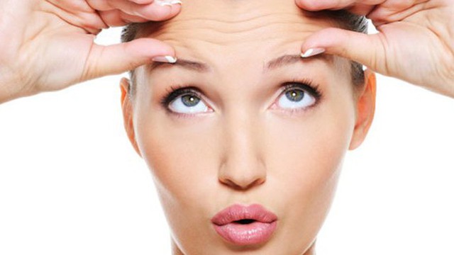 5 loại thực phẩm khiến chị em già đi trông thấy, hầu hết lại là món khoái khẩu