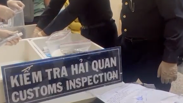 Những chuyến hàng “xách tay” chứa chất cấm - Cố tình hay bị lợi dụng?