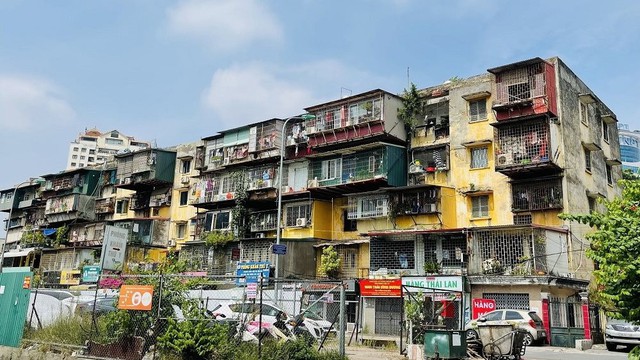 Giật mình với chung cư cũ đã ọp ẹp xuống cấp có giá lên tới cả trăm triệu đồng/m2, ngang ngửa với căn hộ hạng sang