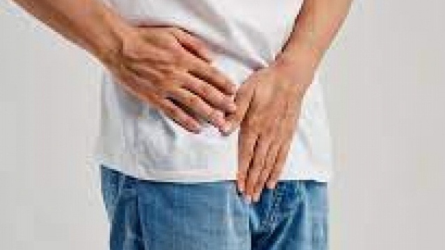 Đàn ông cương cứng quá lâu có nguy hiểm?