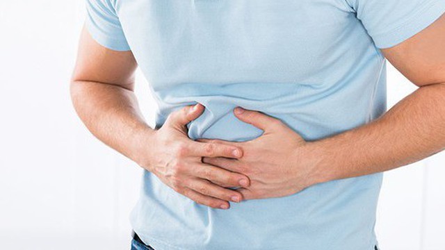 Bất ngờ phát hiện ung thư sau 1 tháng đau bụng: Bác sĩ chỉ ra 4 nguyên nhân