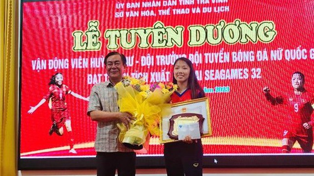 Trà Vinh tặng bằng khen, tuyên dương nữ cầu thủ Huỳnh Như