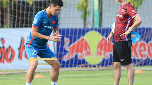 Vua phá lưới AFF Cup chia tay đội tuyển Việt Nam vì chấn thương