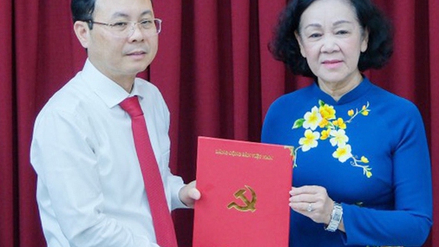 Bộ Chính trị điều động, phân công, chỉ định nhân sự 3 địa phương