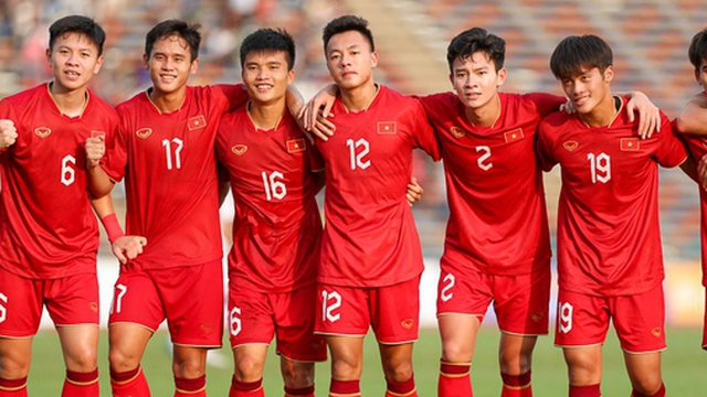 HLV Troussier triệu tập cầu thủ Việt kiều vào danh sách U23 Việt Nam