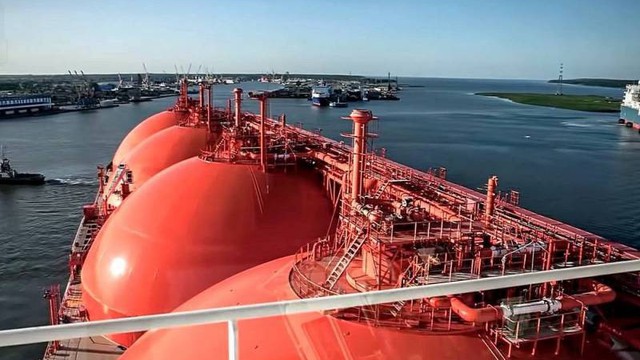 Moldova từ chối khí đốt trực tiếp từ Moskva để mua... LNG Nga qua Hy Lạp