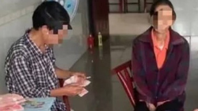 Nhận bồi thường cái chết của chồng, cô gái bị bắt do từ chối chia cho mẹ chồng
