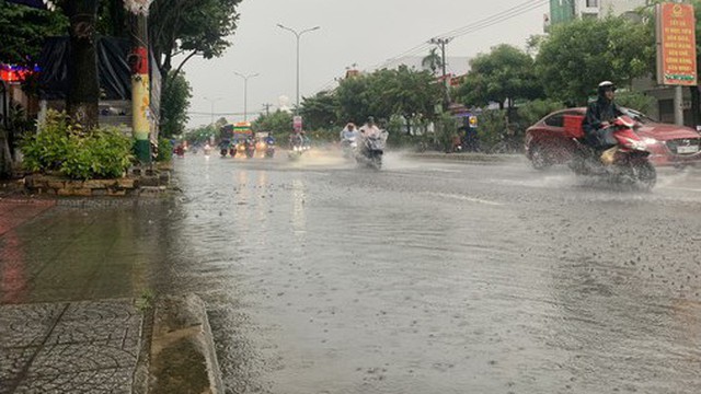 Tin áp thấp nhiệt đới mới nhất: Cả nước mưa to đến rất to