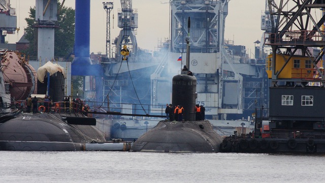 Báo Nga: Việt Nam sẽ vận hành 3 tàu ngầm Kilo vào năm tới
