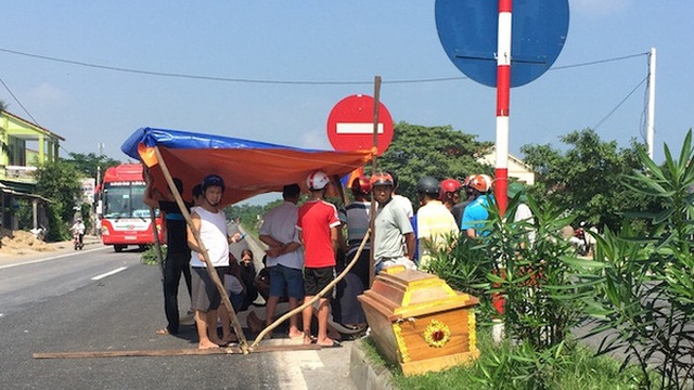 Phóng nhanh, xe tải tông chết nam thanh niên trên QL1A