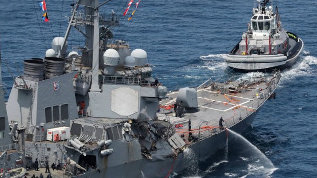 Tai nạn đẫm máu của tàu chiến USS Fitzgerald: Thủy thủ Mỹ "không làm gì" để ngăn thảm họa