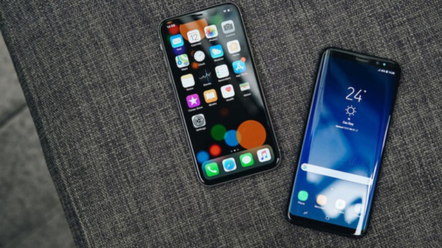Đọ dáng iPhone X và Galaxy S8 - Cùng ý tưởng nhưng ai mới hoàn mỹ hơn?
