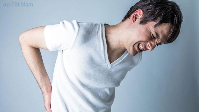 Đau lưng là triệu chứng của bệnh gì? Nguyên nhân và cách chữa hiệu quả