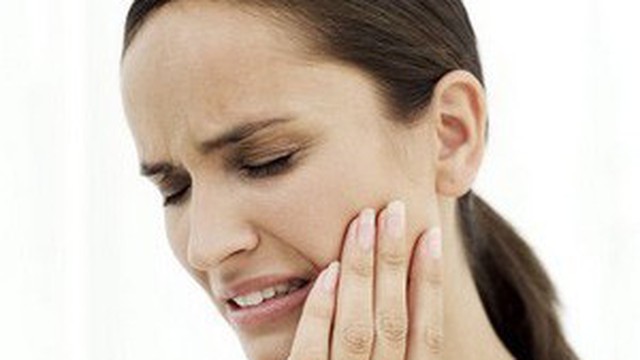 Xoa bóp chữa đau nhức răng