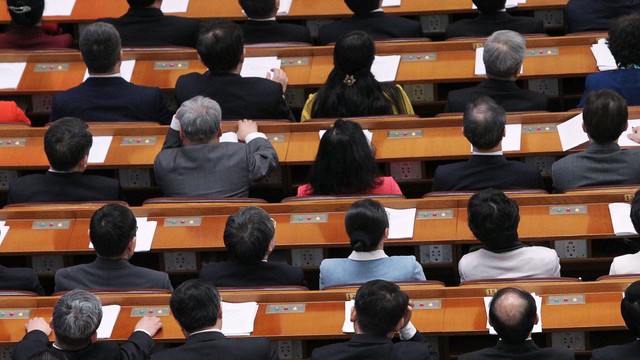 "Nỗi sợ thầm kín" mà không quan chức Trung Quốc nào dám thừa nhận, nhưng tự tử hàng loạt