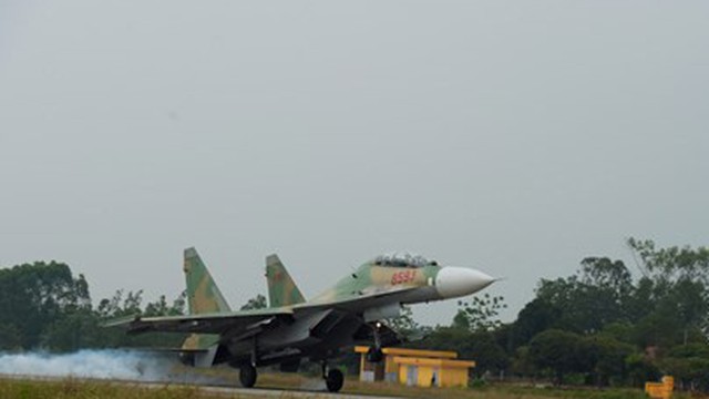 "Hổ mang chúa" Su-30MK2 Lam Sơn tự tin làm chủ bầu trời
