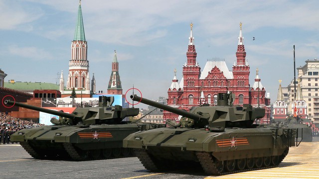 Đại tá xe tăng VN: Đúng là pháo của siêu tăng T-14 Armata Nga có "đầu ruồi" thật?