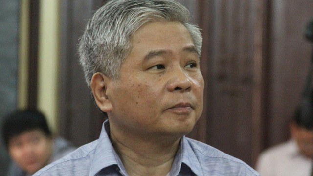 Nguyên Phó thống đốc NHNN bị cáo buộc thiếu trách nhiệm gây thất thoát 15.000 tỷ từ chối một luật sư